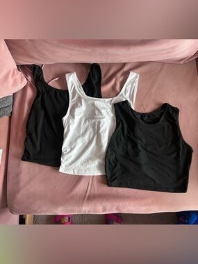 Source Unknown Scoop Tank Trio - Black & White